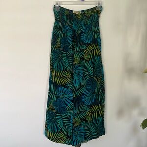 Pineapples Boutique Hawaii Gaucho Bottoms-Paradise Print